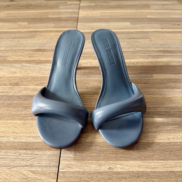 Steve Madden KIERAN blue vegan leather mule heel, women’s size 6 - Picture 2 of 8